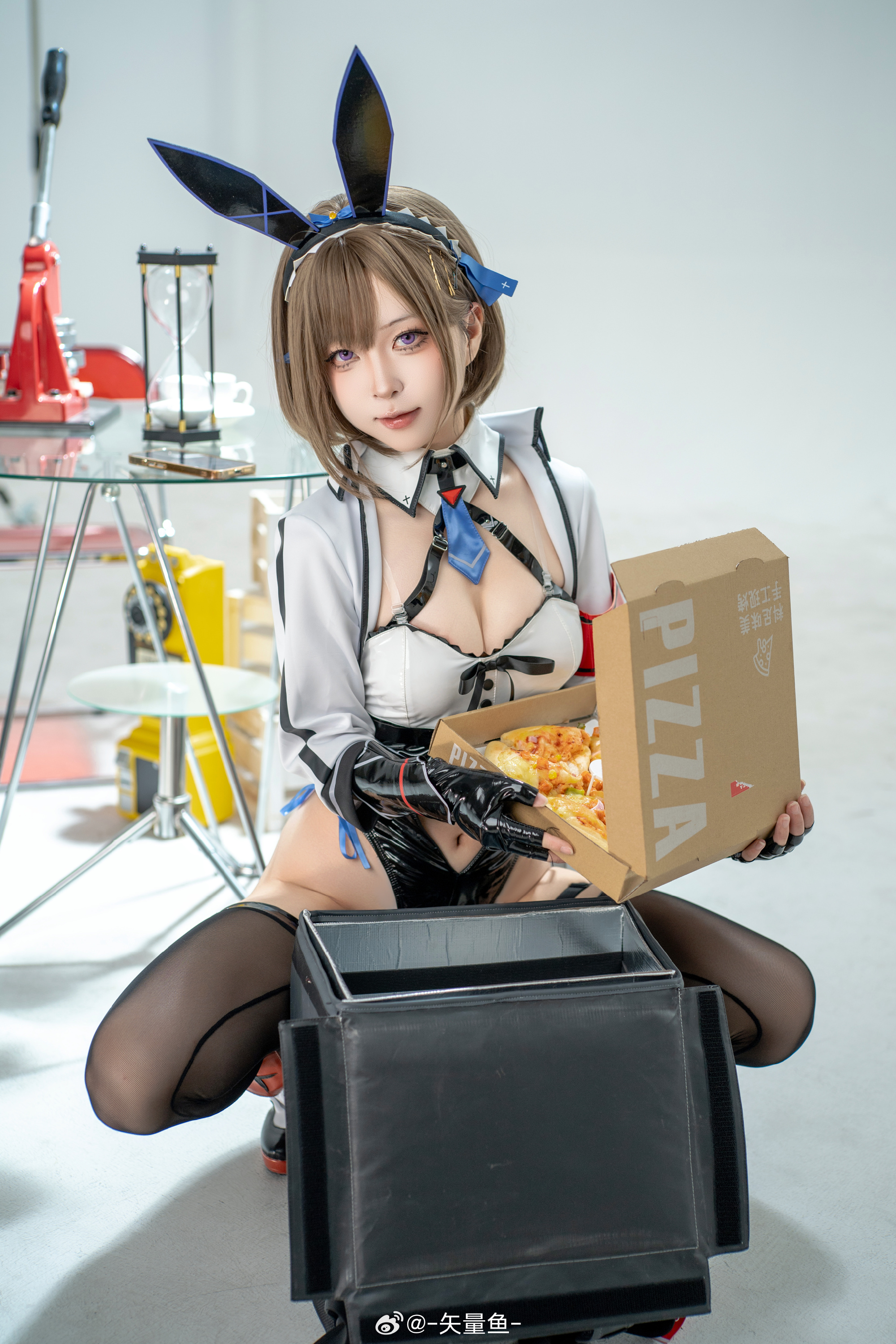 cosplay 您好，骑手吃掉了您的外卖并很不乐意为您效劳~ 外卖兔女郎-小葵@-矢量鱼-
